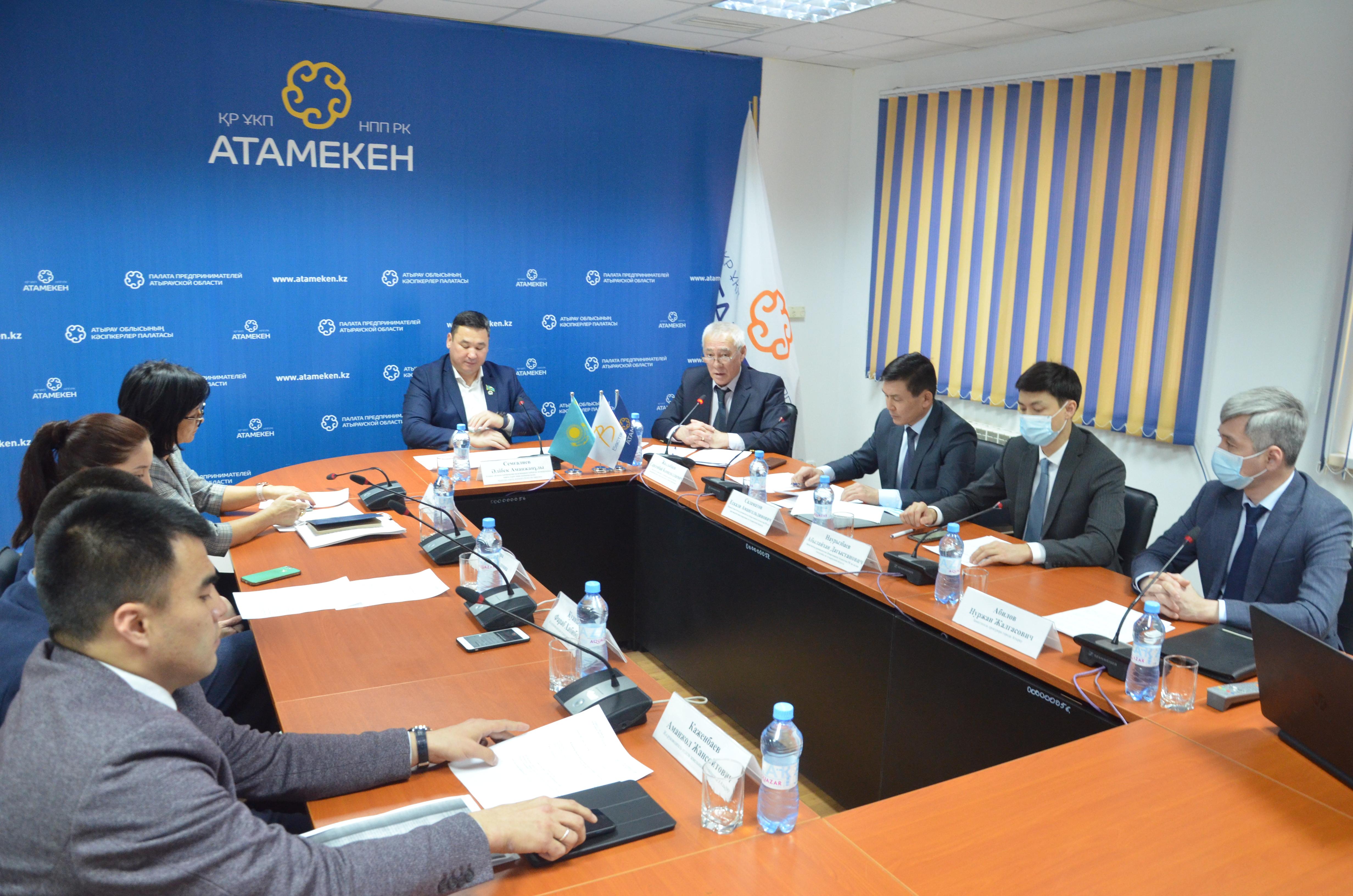 В Атырау госорган требует у предпринимателей эскизный проект по еще не выданным земельным участкам