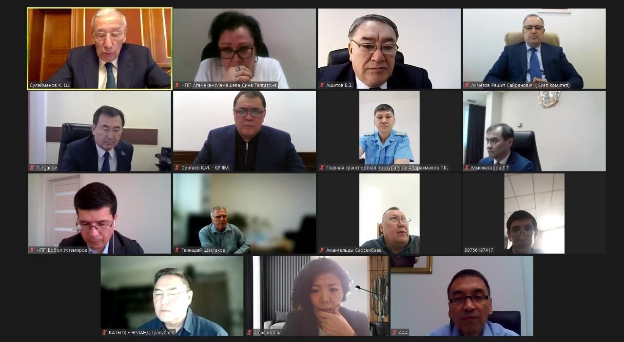 Каирбек Сулейменов: минфин ограничивает работу таможенных брокеров