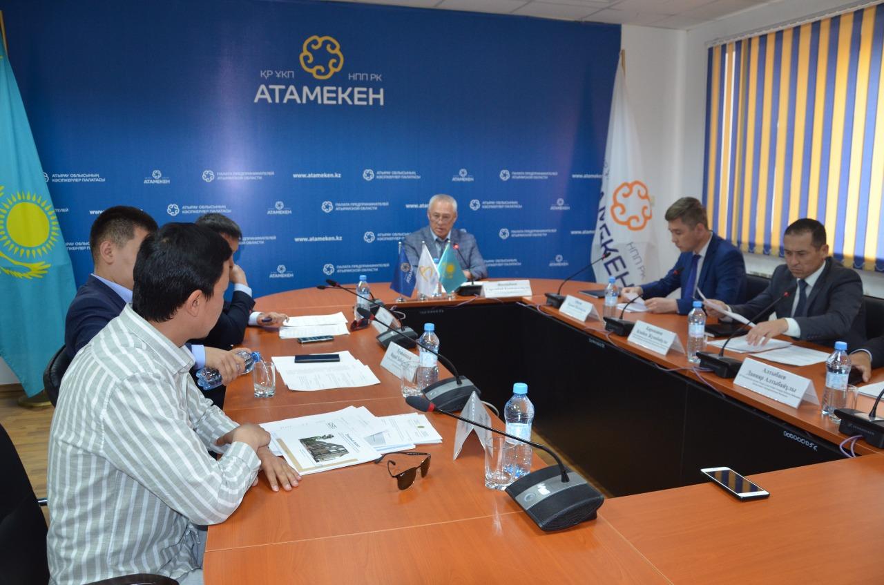 В Атырау предприниматели не могут получить дополнительные земли для благоустройства прилегающей территории