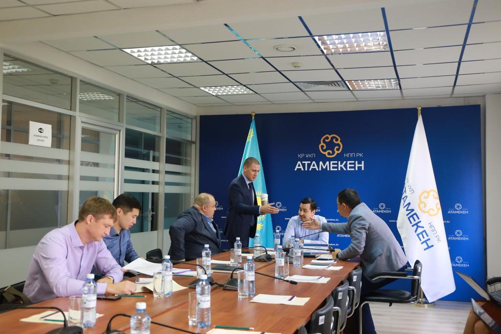 «Атамекен»: коммерческая недвижимость в Казахстане осталась «сиротой» 