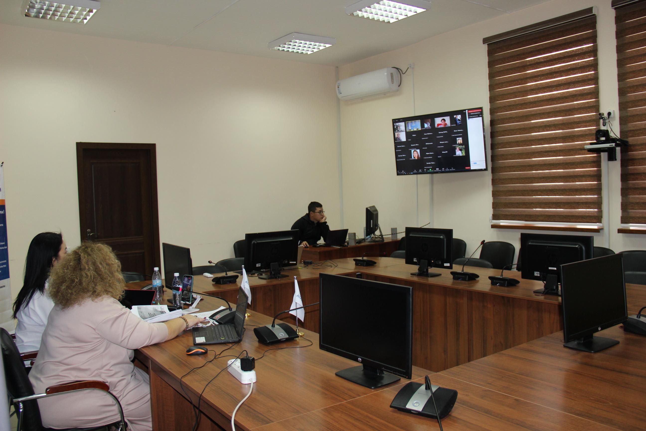 В ВКО провели республиканский семинар для организаторов школьного питания