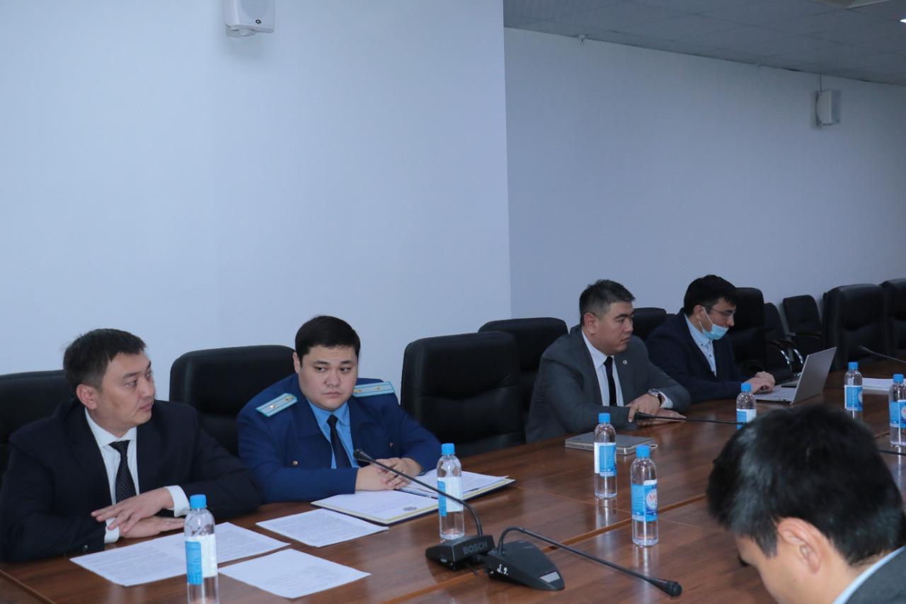 Школьные столовые подверглись незаконным проверкам