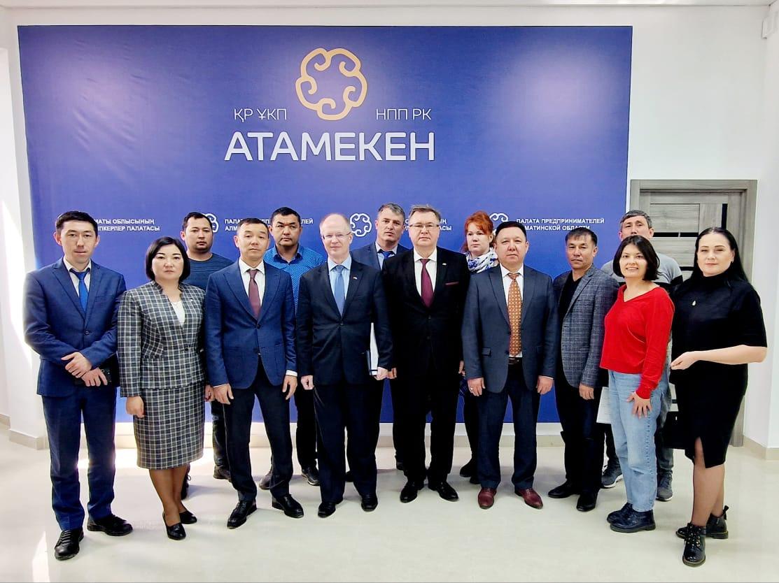 Посол Литвы встретился с бизнесменами Алматинской области
