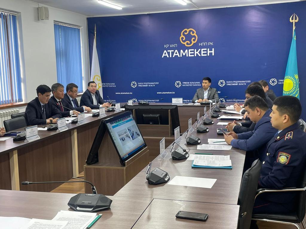 Түркістанда индустриалды аймақта орналасқан өндірістік және әкімшілік ғимараттарды Басқарушы компанияның теңгеріміне беру мәселесі талқыланды