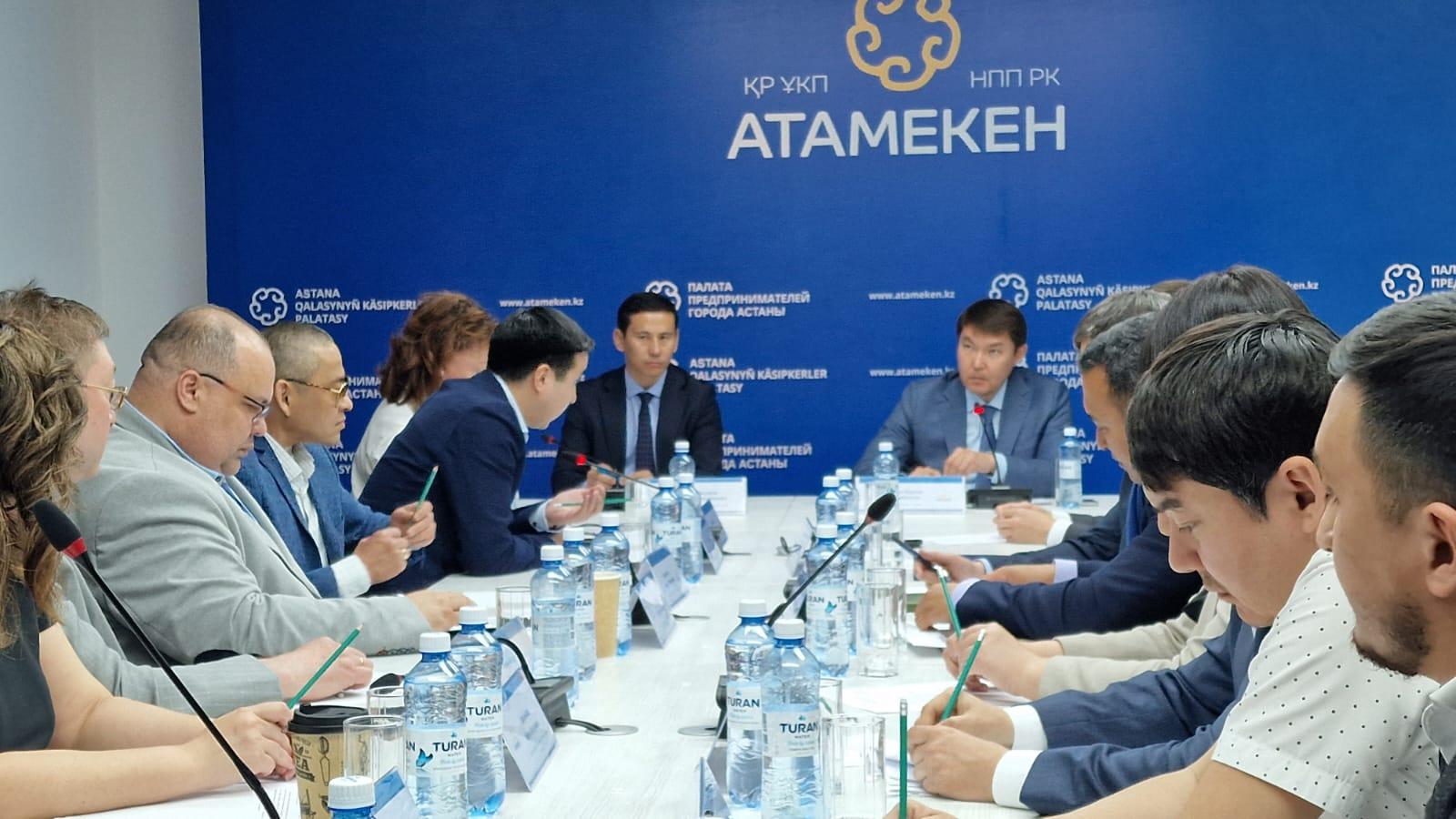 Условия договора ГЧП по платным парковкам. Работа продолжается.