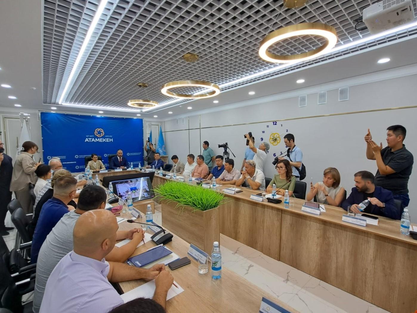 От серого импорта до образования, ситуация в регионе  с нашествием саранчи и потравы посевов сайгаками