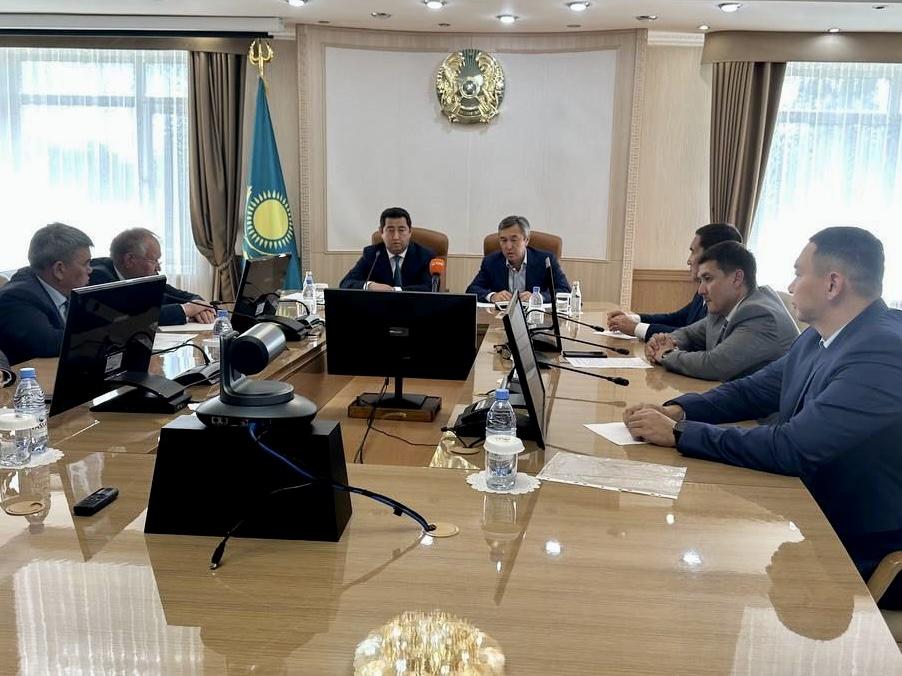 Интерактивную карту инвестпроектов презентовал акиму СКО Раимбек Баталов
