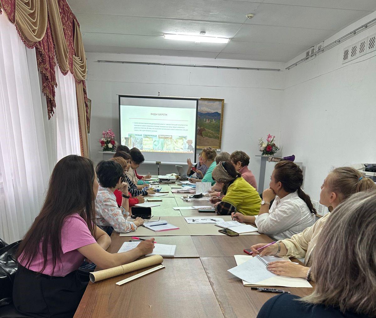 В КОСТАНАЕ СТАРТОВАЛИ ОБУЧАЮЩИЕ КУРСЫ В РАМКАХ ПРОЕКТА «МЕН КӘСІПКЕР»