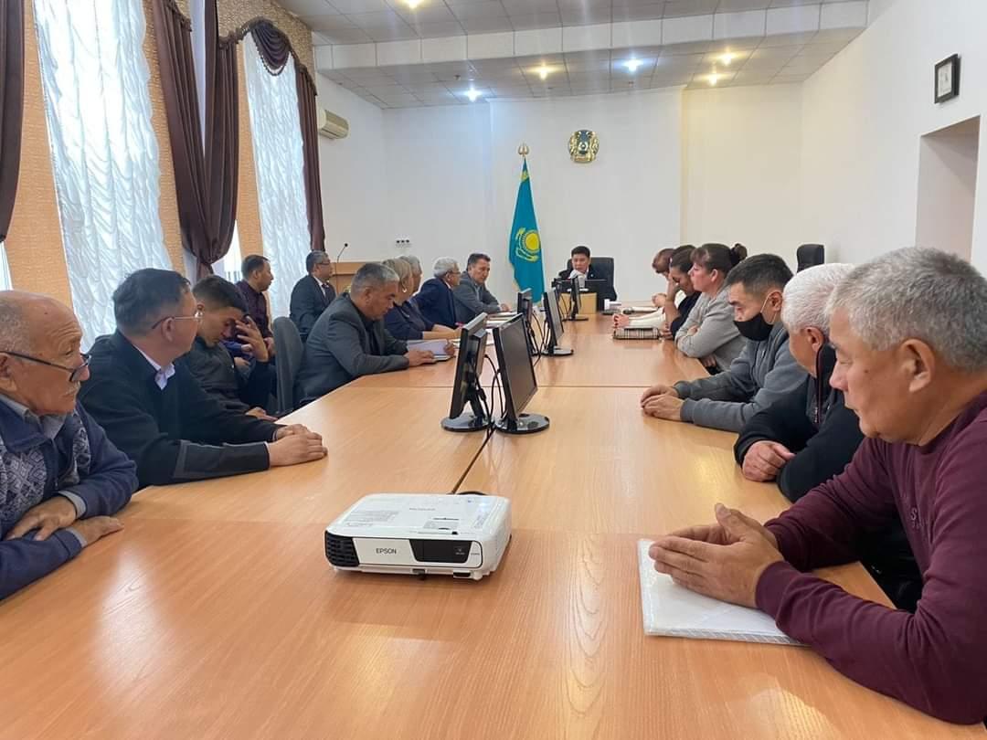 Проблемой утильсбора и необоснованного повышения сумм договоров лизинга поделились сельские предприниматели с Павлодарским «Атамекеном»