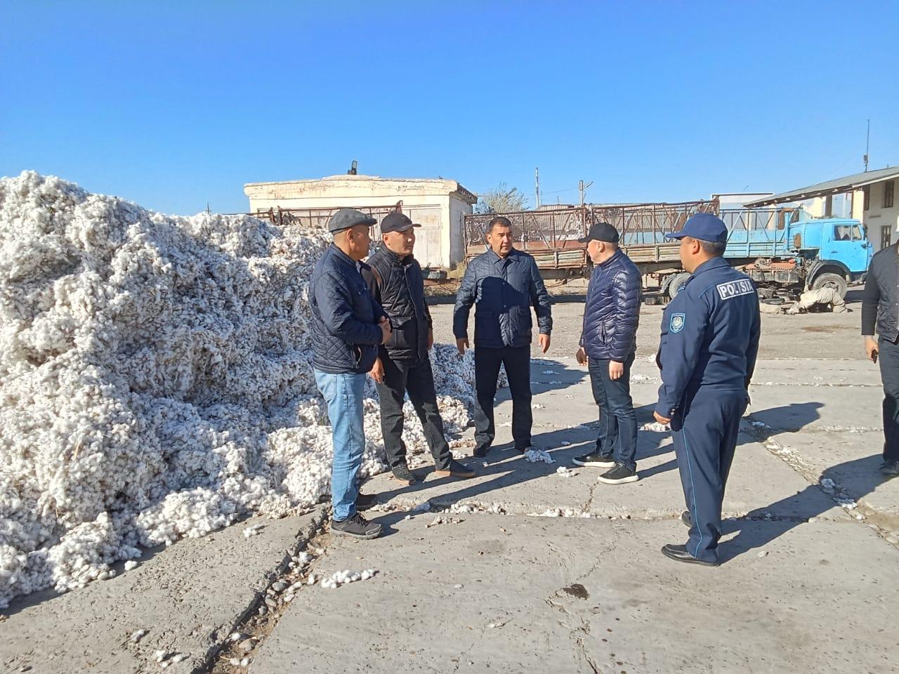 Мобильді топ мақта қабылдау пункттерінің  жұмысымен танысты