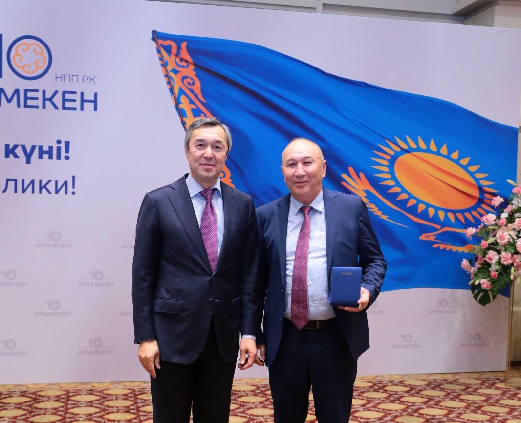 Жамбылская палата поздравила предпринимателей с днем республики