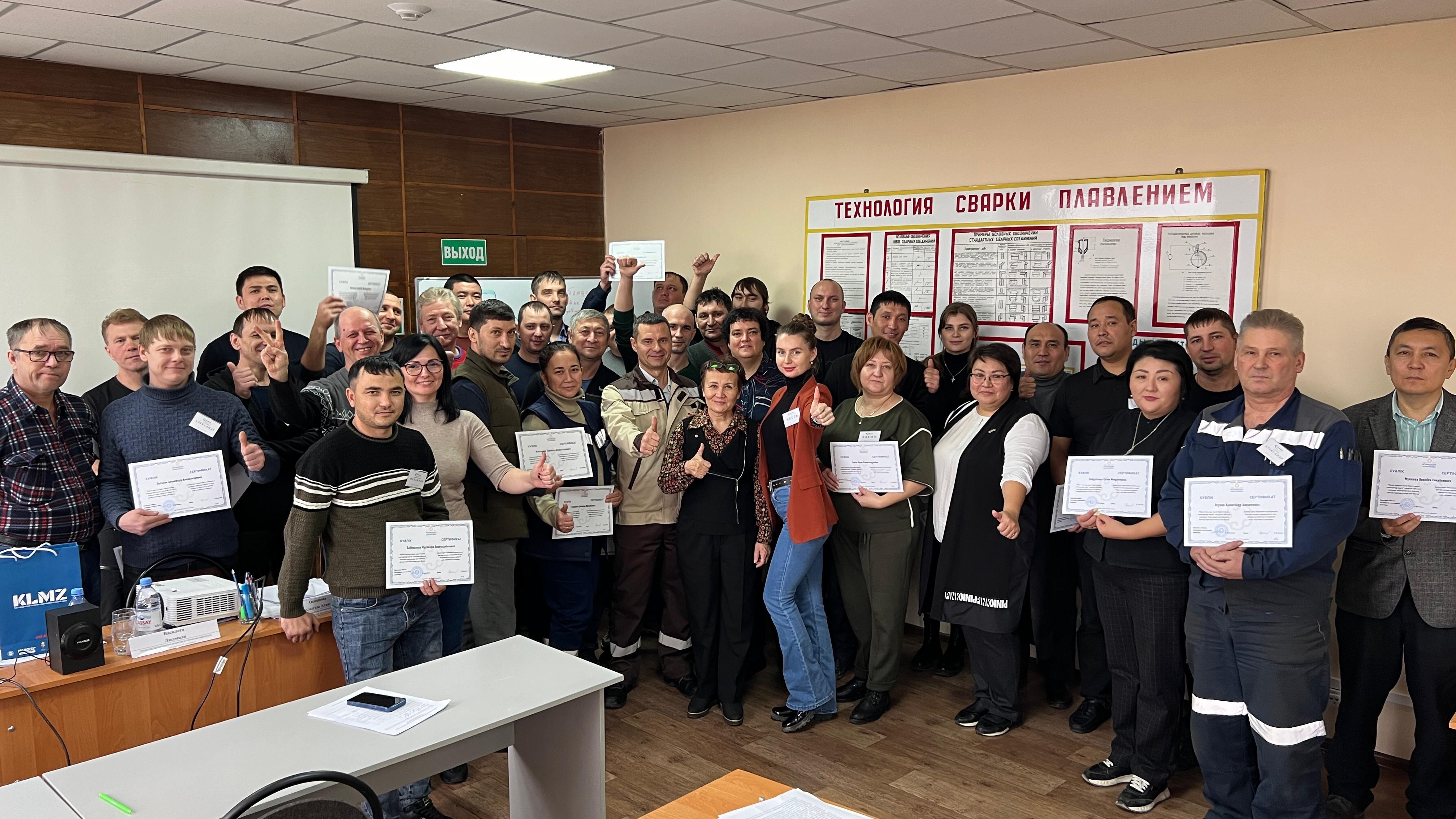 Двадцать шесть карагандинцев прошли тренинг наставников