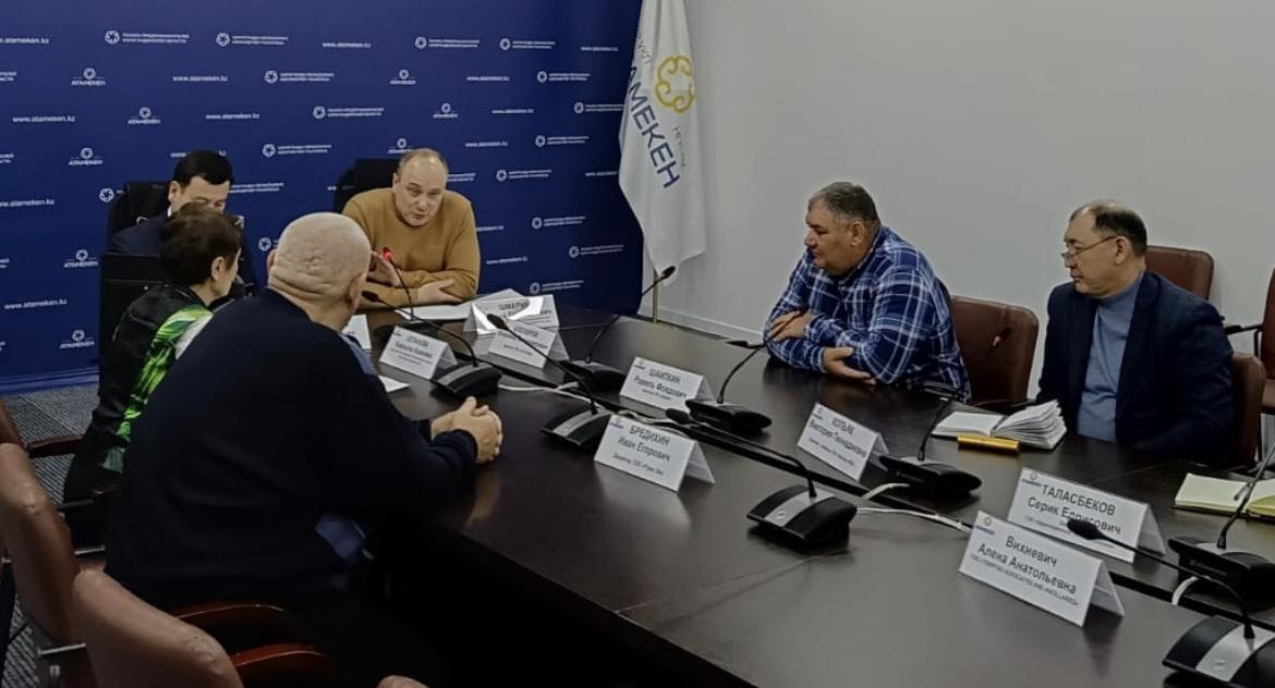 КАРАГАНДИНСКИЕ ПРЕДПРИНИМАТЕЛИ ОБСУДИЛИ ПРОБЛЕМНЫЕ ВОПРОСЫ ЛЕГКОЙ ПРОМЫШЛЕННОСТИ