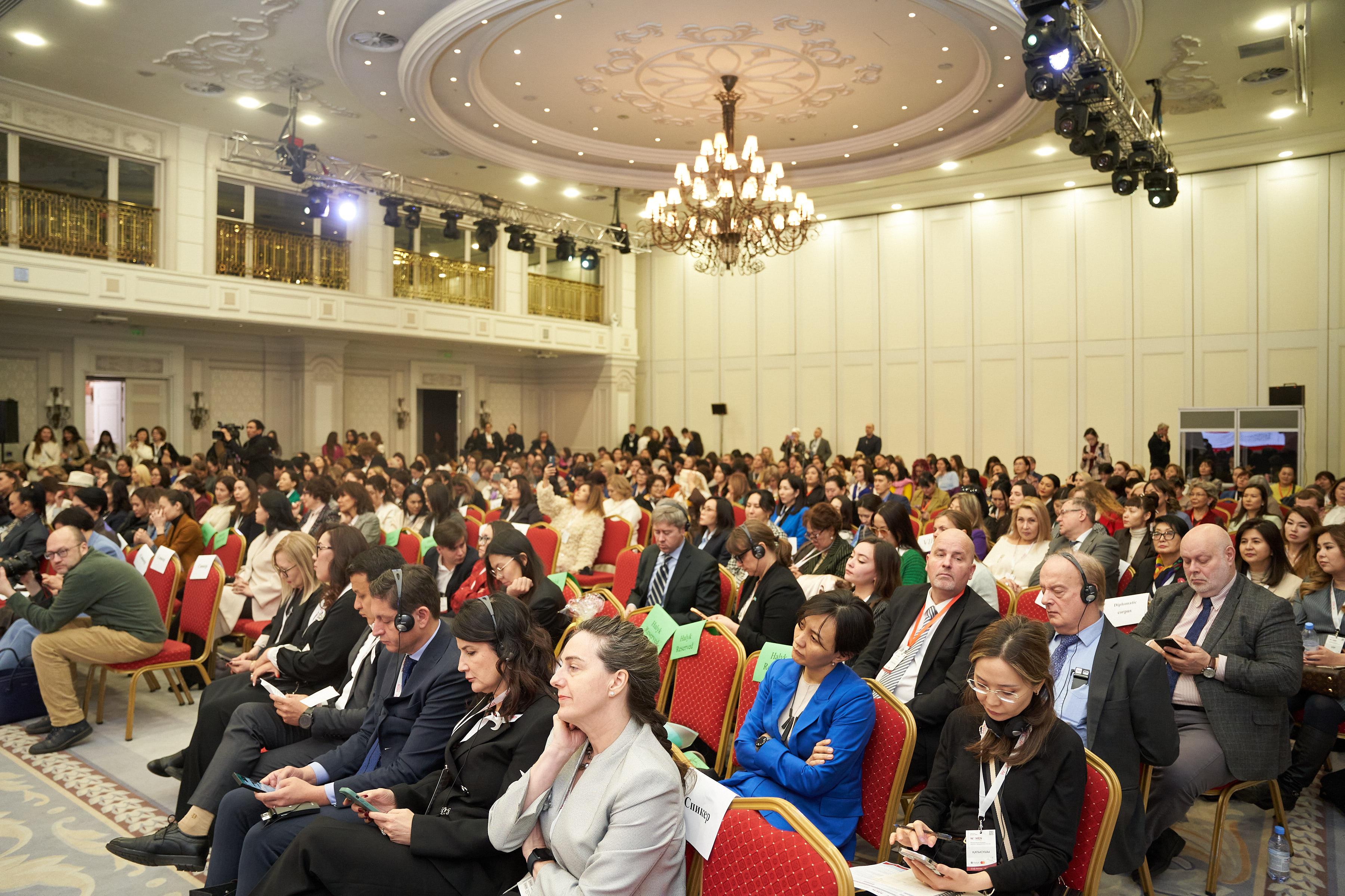 В Алматы прошел ежегодный деловой форум Women in Business