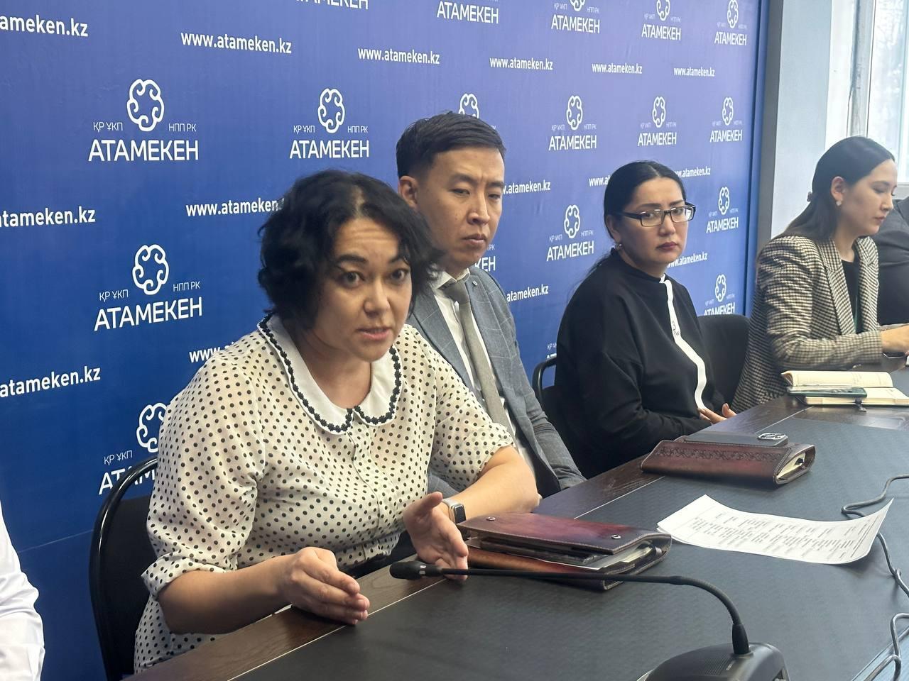 Банки и коммунальные службы готовы пойти навстречу пострадавшим предпринимателям ТЦ «Акшын»