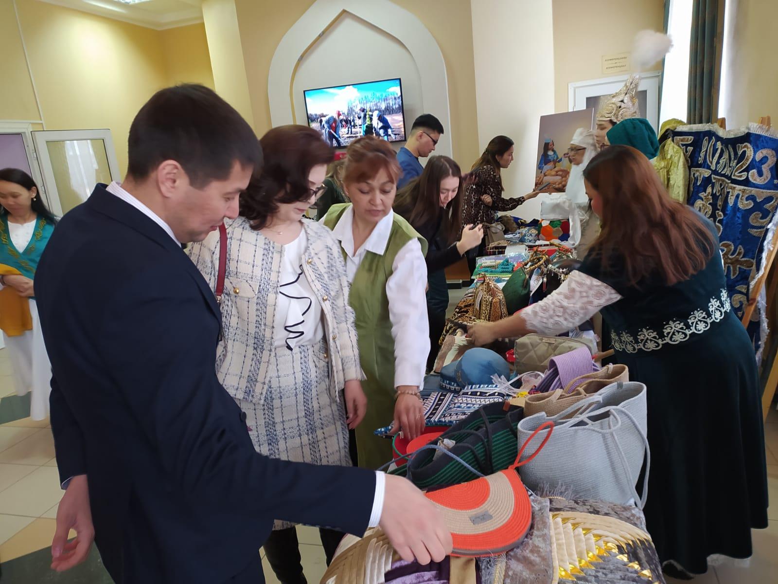 Палата предпринимателей Костанайской области отмечает важность поддержки мастеров традиционных ремесел