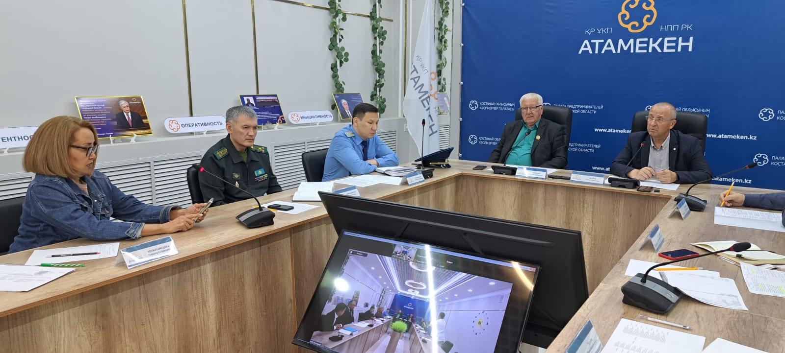 Государственные органы должны объединить усилия для борьбы с нелегальными перевозчиками