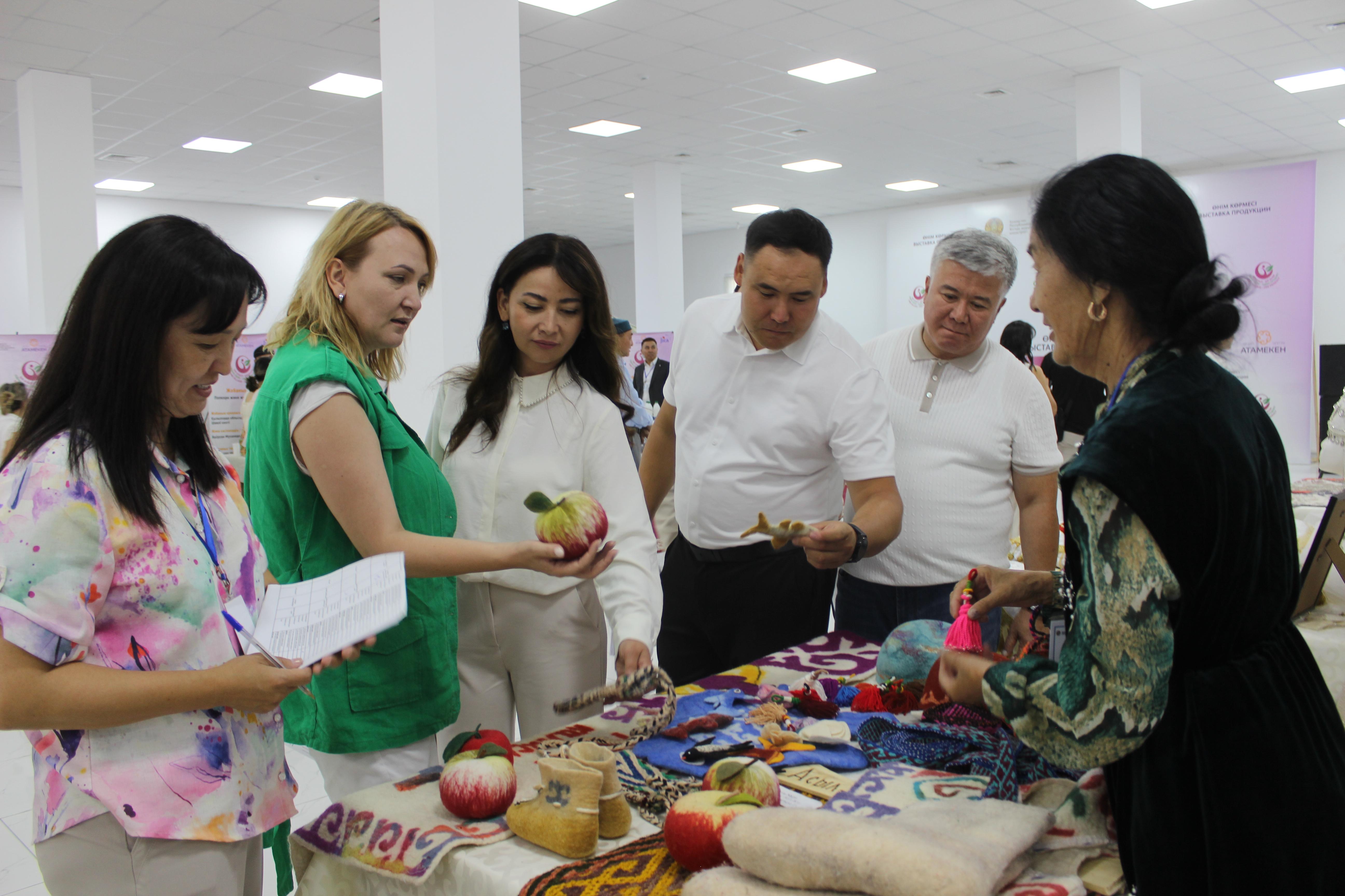 В Кызылорде в рамках проекта «Одно село – один продукт» прошла выставка местных товаропроизводителей