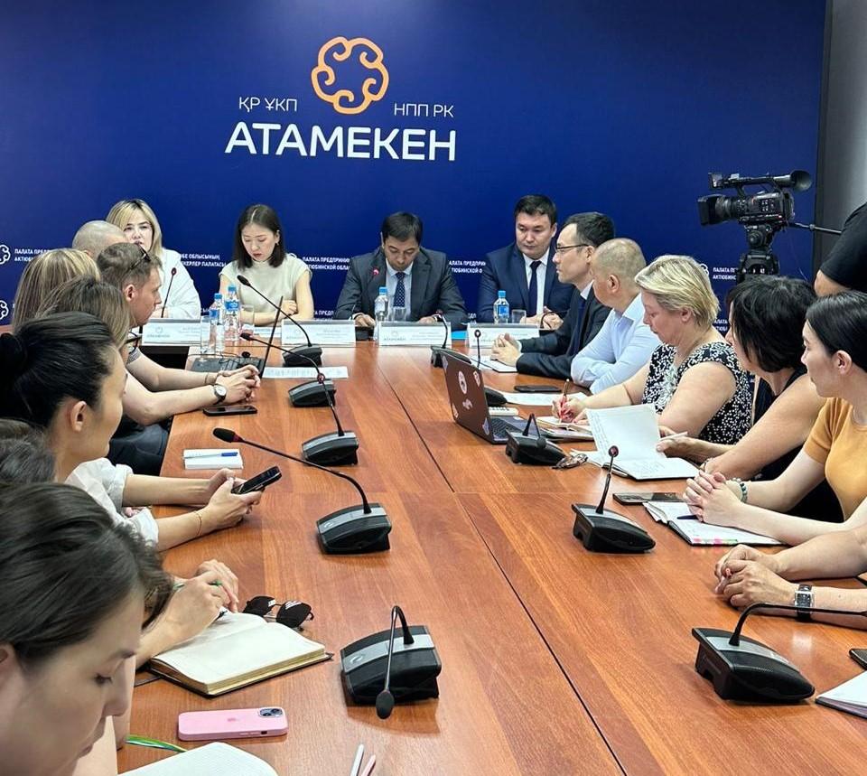 В Актобе предпринимателям разъяснили процедуру регистрации товарного знака