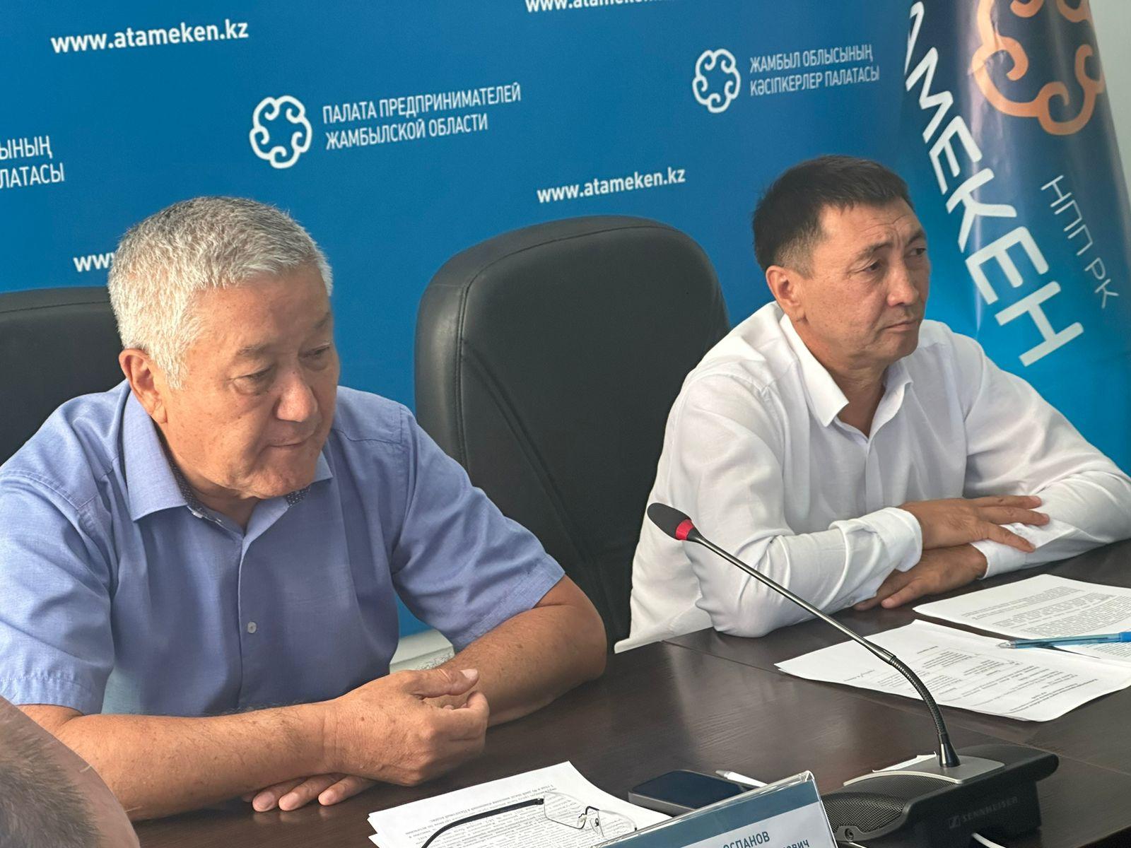 ЖД Вокзал кәсіпкерлерінің арыз-шағымдары Кеңес отырысында қаралды