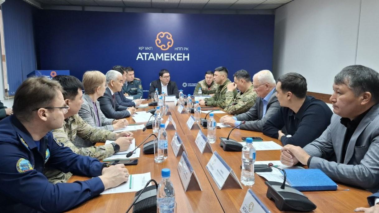 Военный прокурор Актюбинского гарнизона встретился с предпринимателями