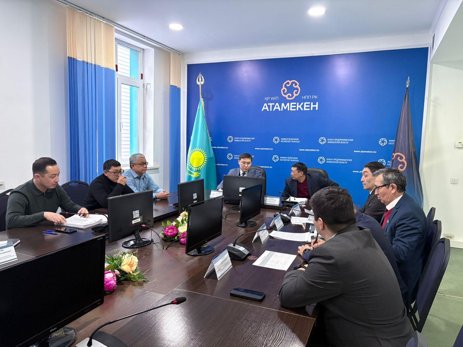 В Жамбылской области обсудили защиту прав иностранного инвестора и законность административного штрафа