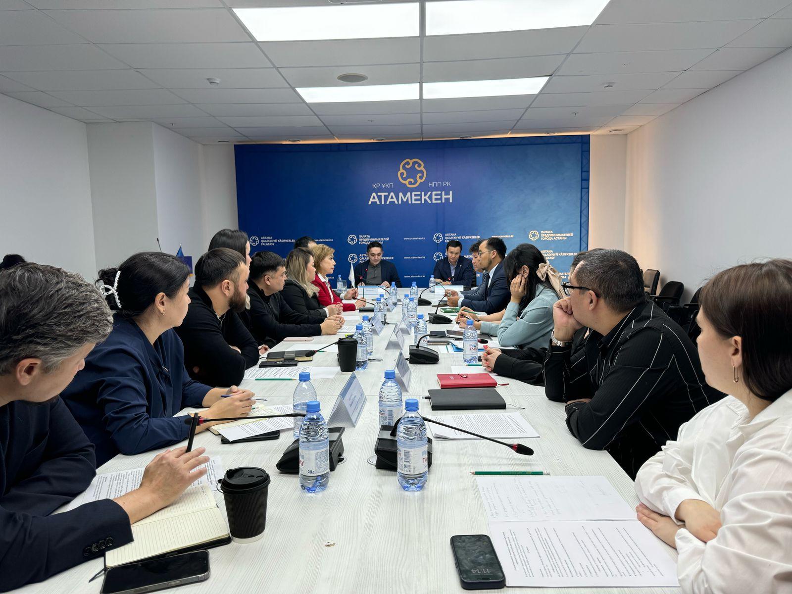 Единые стандарты городской рекламы: в Астане обсуждают дизайн-код