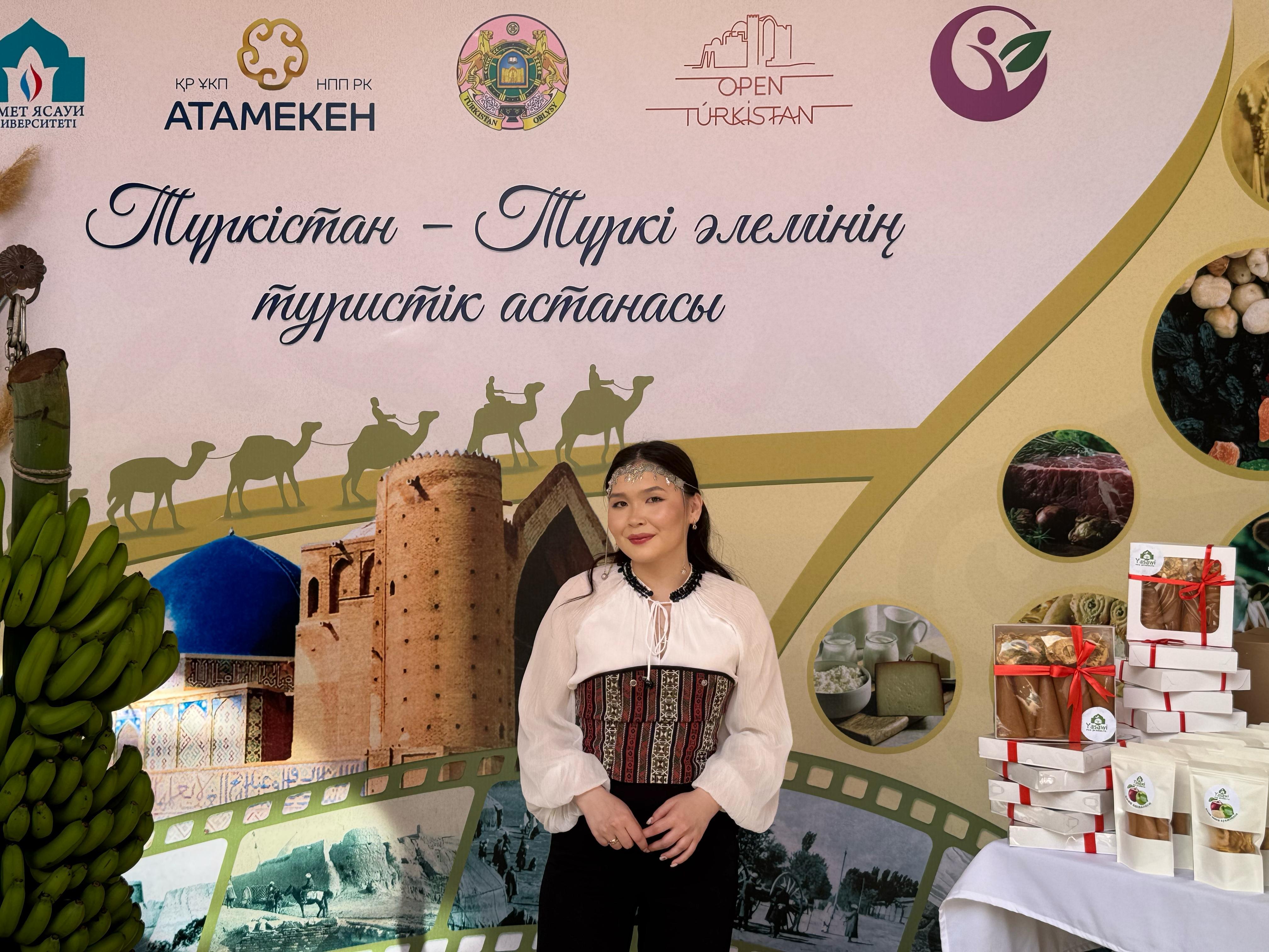 Түркістанда туристік маусым ашылды: Ұлттық дәстүр, рекордтық көже және жергілікті өнімдер