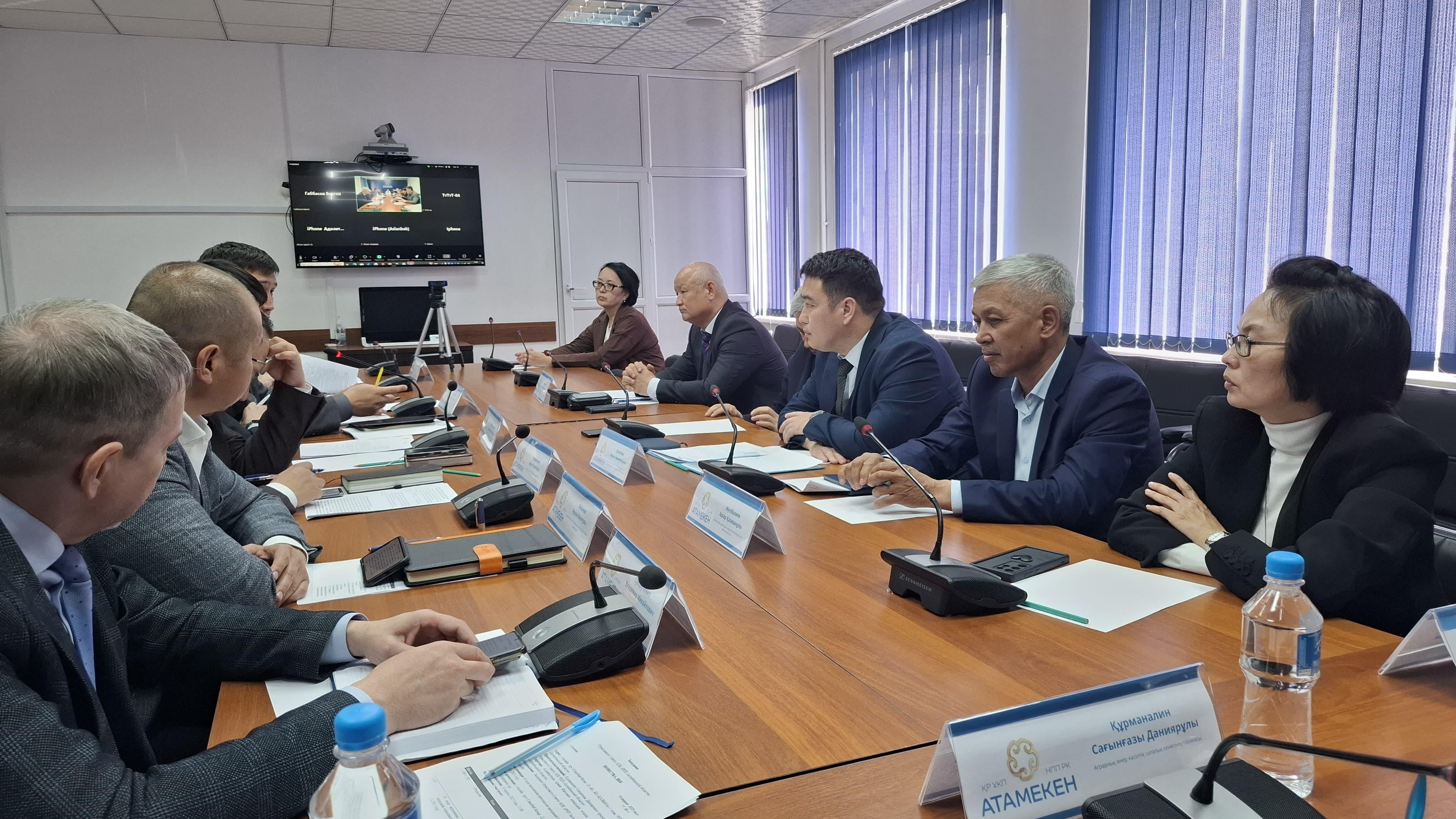 Ақтөбе облысының кәсіпкерлер палатасы Агроөнеркәсіптік кешені Салалық Кеңесі отырысы өтті