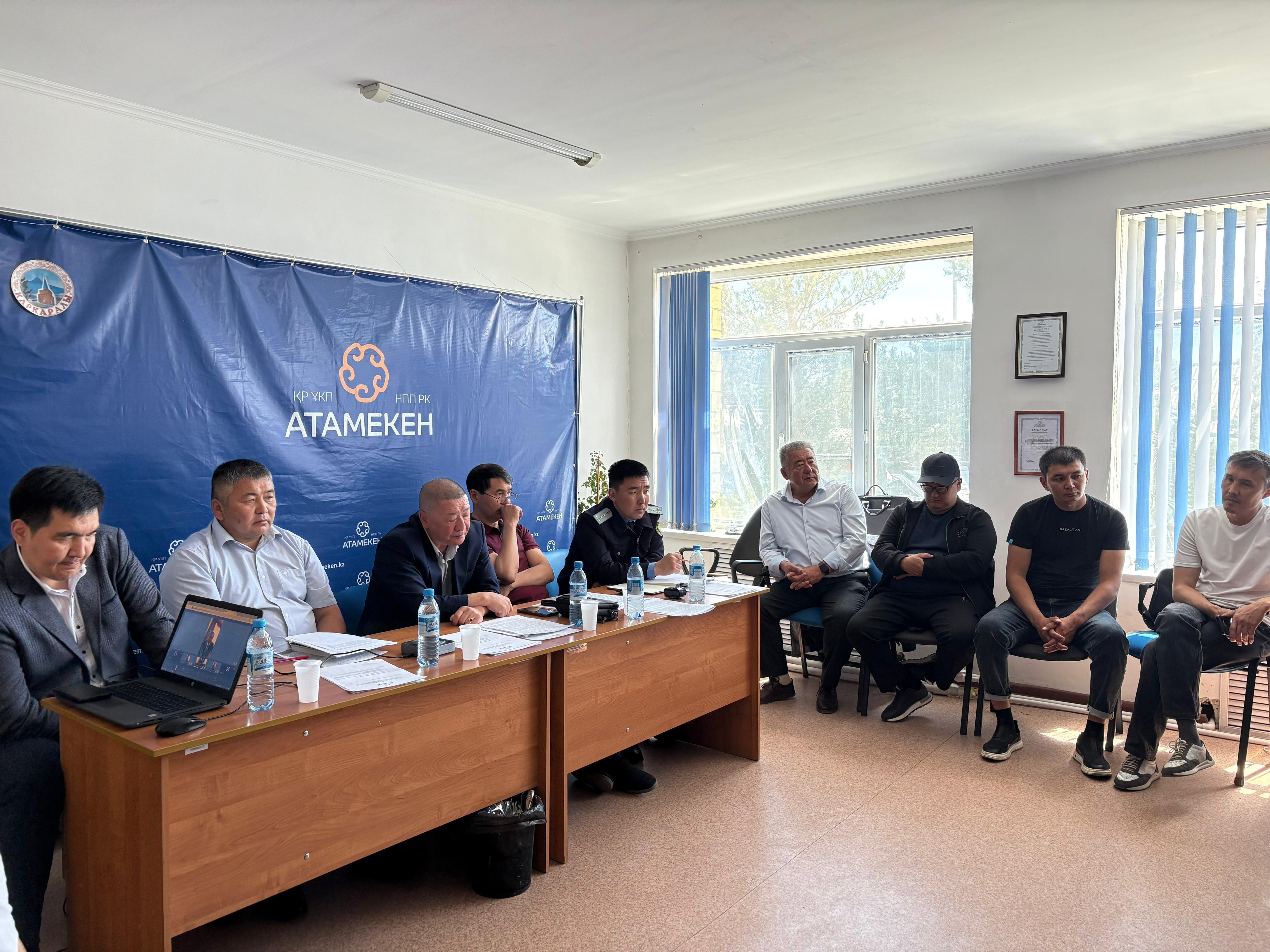 В Каркаралинске обсудили защиту прав предпринимателей: в центре внимания — гранты, налоги и действия госорганов
