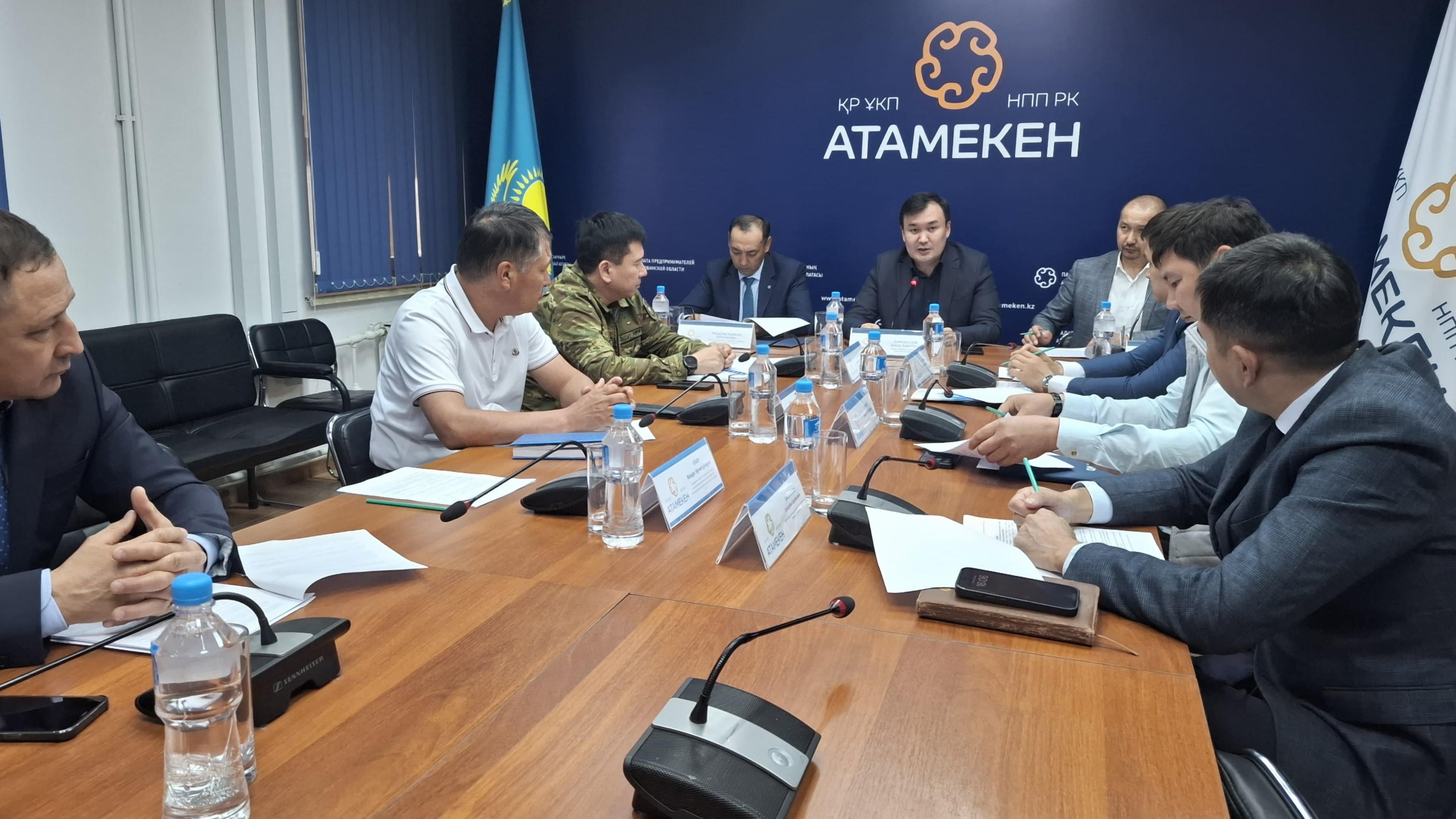 CarGoRuqsat: Проблемные вопросы внедрения электронной очереди на пункте пропуска «Жайсан» обсудили в Актобе