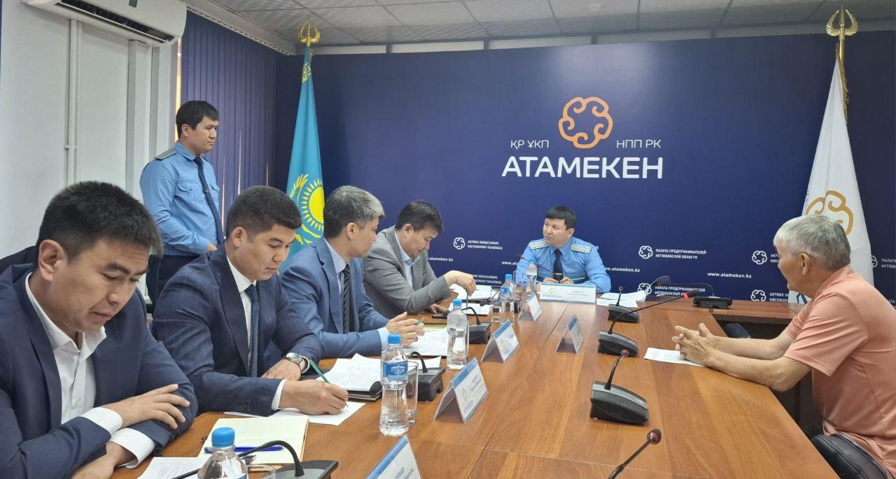 Актюбинские предприниматели добиваются справедливости на личной встрече с прокурором
