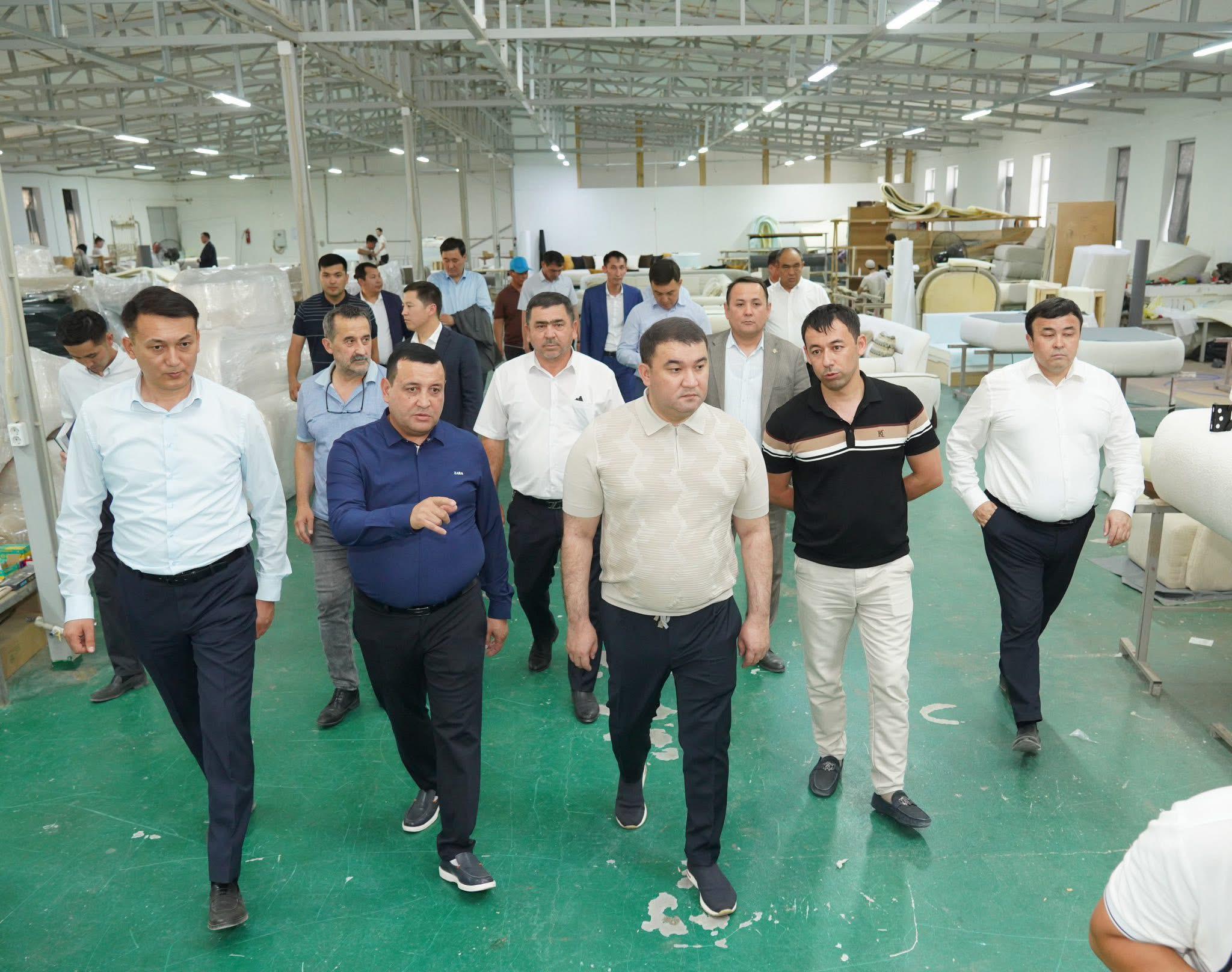ТҮРКІСТАН ОБЛЫСЫНДА 130 МЛРД ТЕҢГЕДЕН АСТАМ ИНВЕСТИЦИЯ ТАРТЫЛҒАН: 100-ГЕ ЖУЫҚ ЖОБА ЖҮЗЕГЕ АСУДА