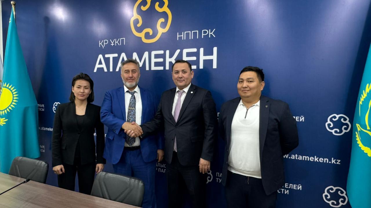 Қытайлық инвесторлар Түркістан облысының кәсіпкерлер палатасында: энергетика саласындағы жаңа мүмкіндіктер талқыланды